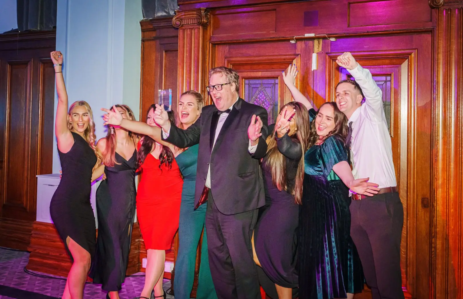 ad37f11c3450d61bf642e1cac0fc7cec@2x (1)